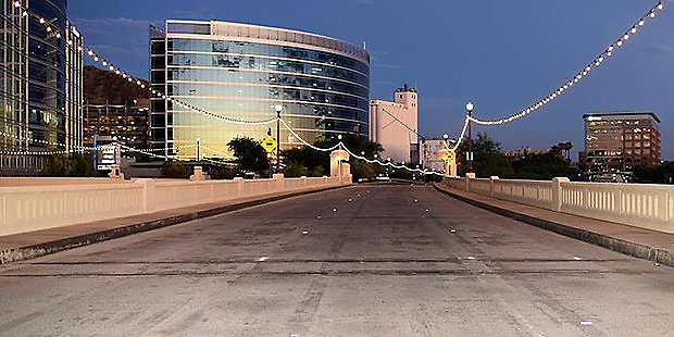mill-avenue-bridge-protest