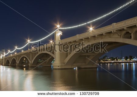 stock-photo-mill-avenue-bridge-in-tempe-arizona-130729709