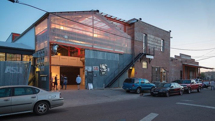 page05warehouse*750xx2400-1353-0-18