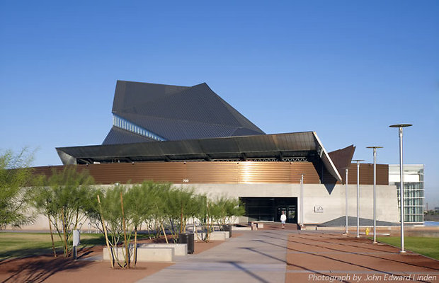 Barton Myers TEMPE 02