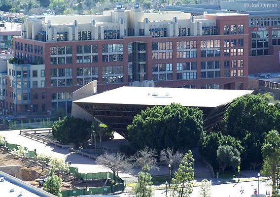 bizarre tempecityhall3